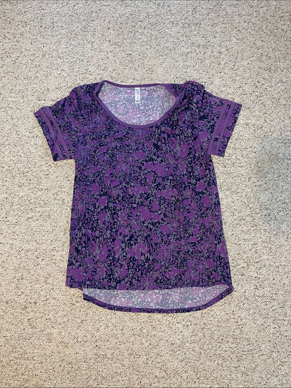 LuLaRoe Women's Tees Bundle - Purple, Olive Green, Royal Blue, Navy Floral, Rust - Picture 2 of 12